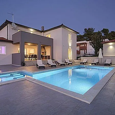 Apartamento Istra With Pool